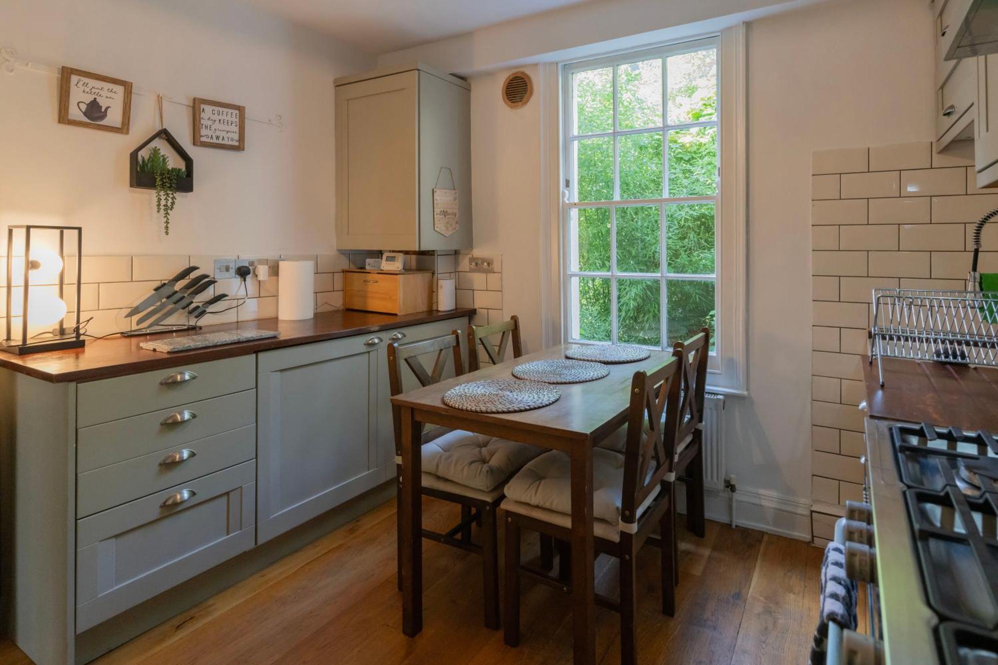 Apartament Gorgeous 2Bed House In New Road Londyn Zewnętrze zdjęcie
